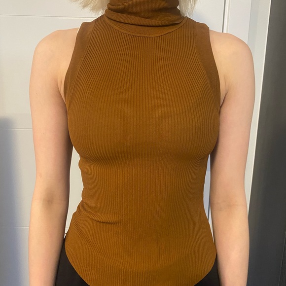 Zara high neck tank - Picture 3 of 10